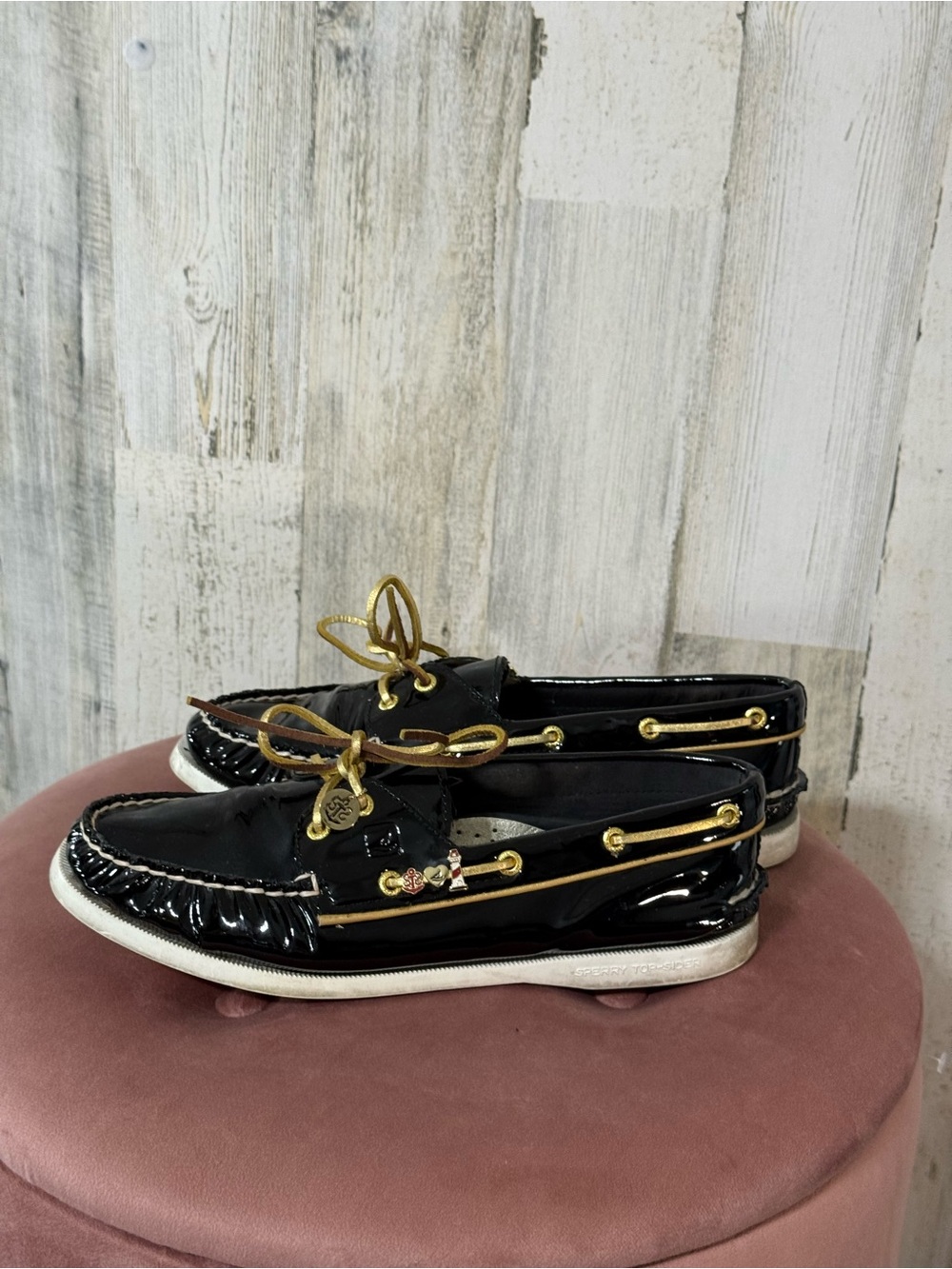 Sperry Black Patent Leather Boat Shoes Gold Laces with Charms Nautical - Picture 8 of 13